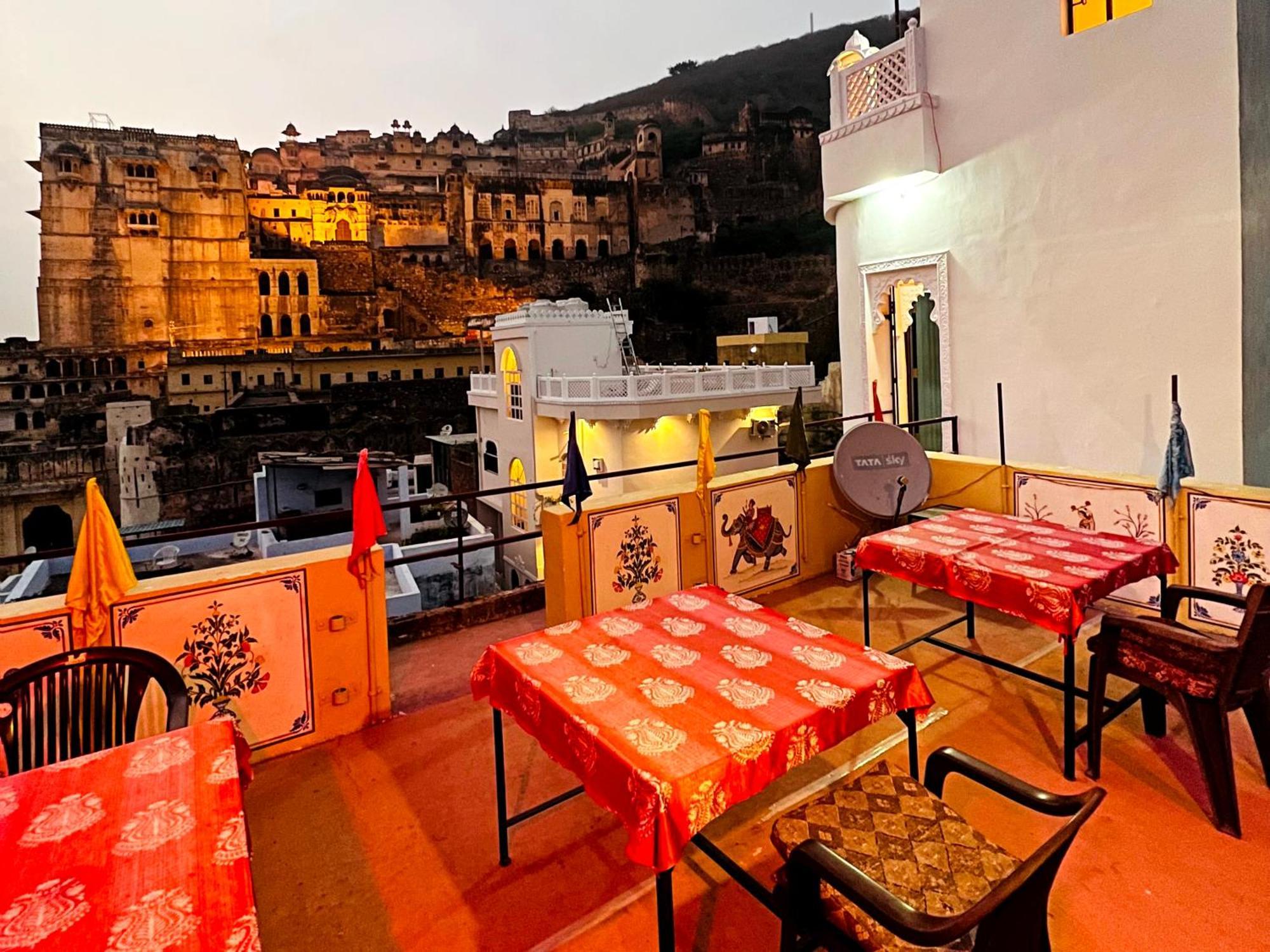 The Palace View Homestay & Restaurant Бунди Экстерьер фото