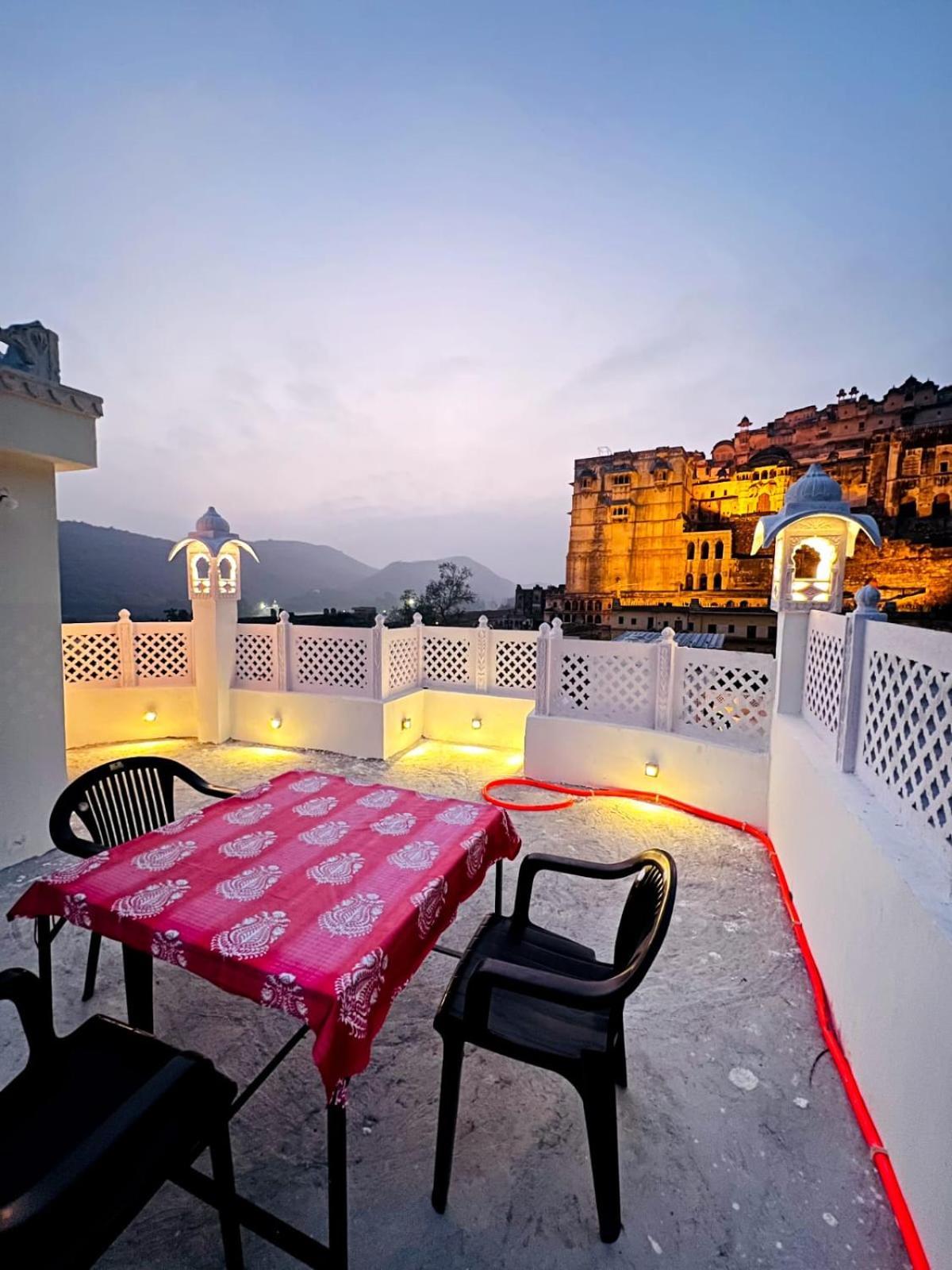 The Palace View Homestay & Restaurant Бунди Экстерьер фото